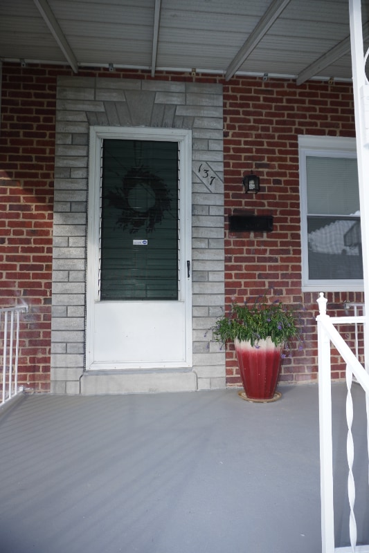 Foto del edificio - 137 Riverthorn Rd