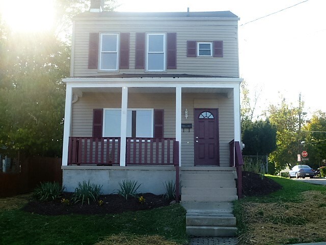 Primary Photo - 135 Fannie St