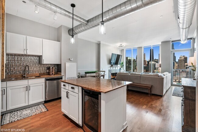 Foto del edificio - 720 N Larrabee St