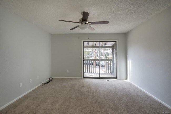 Building Photo - 15593 E Wyoming Dr