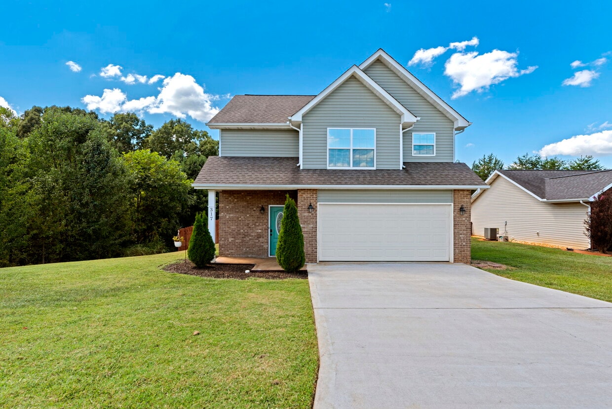 Primary Photo - 317 Wynberry Ct