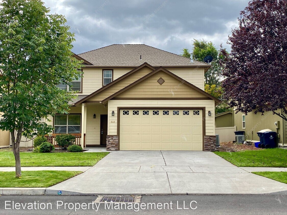 649 SE Glengarry Place, Bend, OR 97702 House Rental in Bend, OR