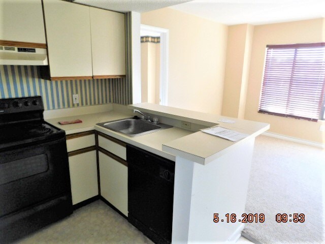 Foto del edificio - 1600 Park Cir