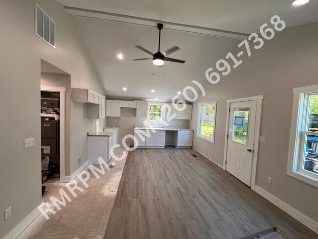 Foto del edificio - 3632 Logan Ave