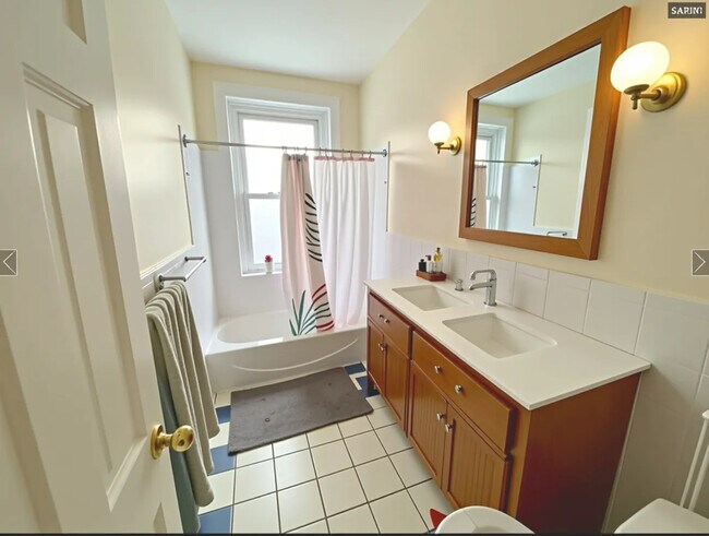 Building Photo - 281-283 Harvard St. Unit 32
