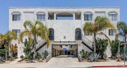 Building Photo - 501 E Hyde Park Pl
