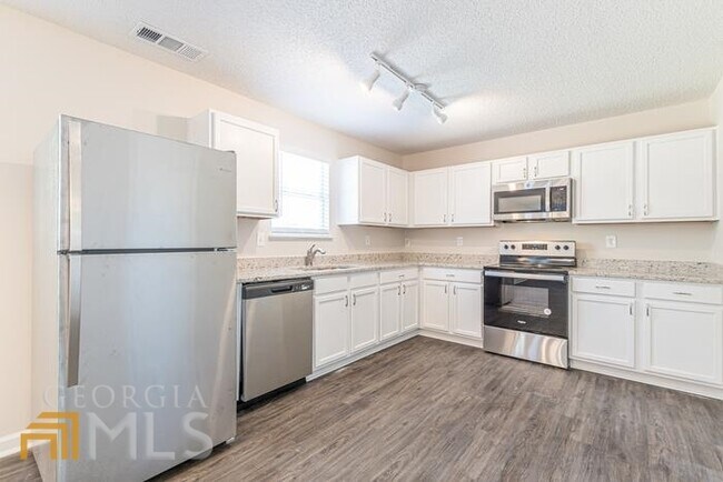 Building Photo - 1114 St Phillips Ct