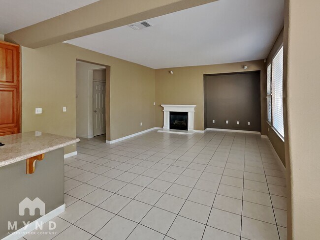 Building Photo - 615 Maddalena Way