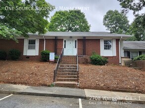 Building Photo - 2708 Waldorf Cir
