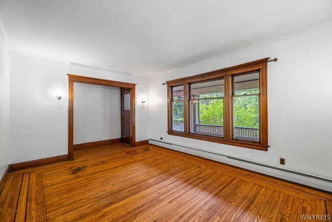 Foto del edificio - 845 Potomac Ave