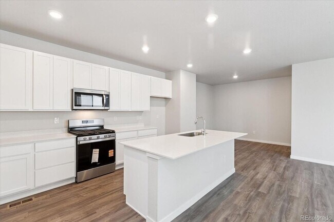 Foto del edificio - 13829 Deertrack Ln