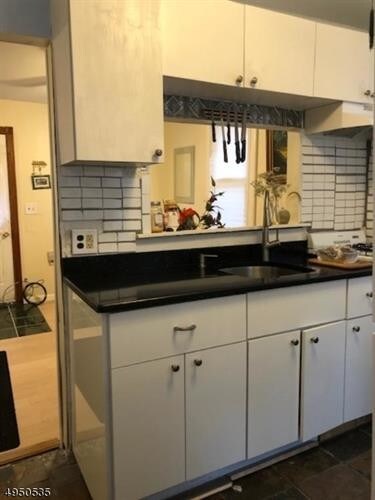 Foto del edificio - 355A Howard Blvd