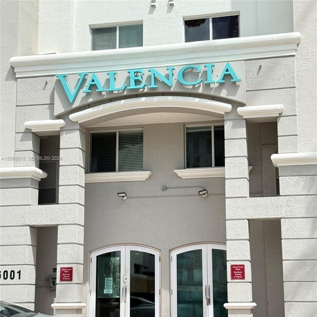 Building Photo - 6001 SW 70th St