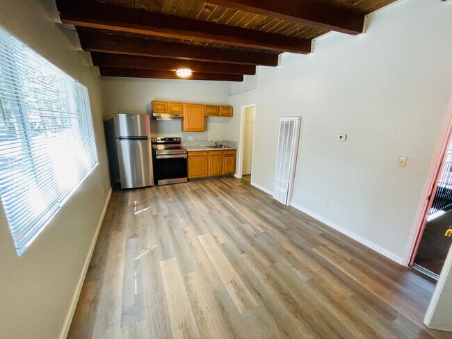 Foto del edificio - Studio apartment for RENT in South Lake Tahoe