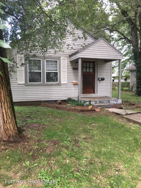 Primary Photo - 1441 E McDaniel St
