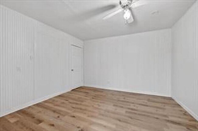 Foto del edificio - 4709 Mayfair St