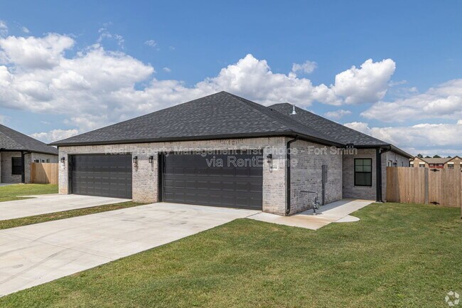 Foto del edificio - 8900 Cambria Cir