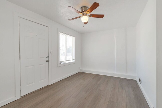 Building Photo - 2962 S 8850 W