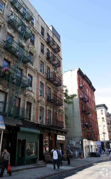 Building Photo - 157 Ludlow St