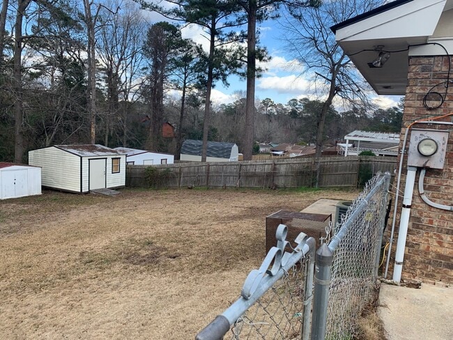 Building Photo - 4423 Kings Point Dr