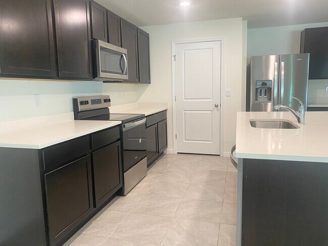 Foto del edificio - New Construction Rental