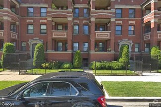Building Photo - 1509 E 65th St