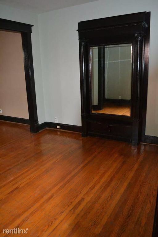 Foto del edificio - 977 Woodruff Pl E Dr