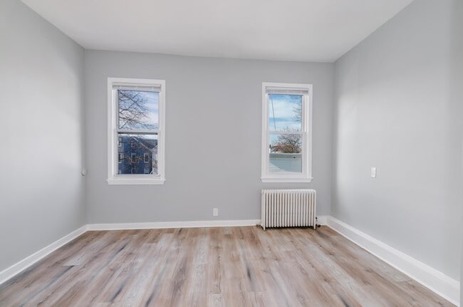 Building Photo - 86 W 27th St