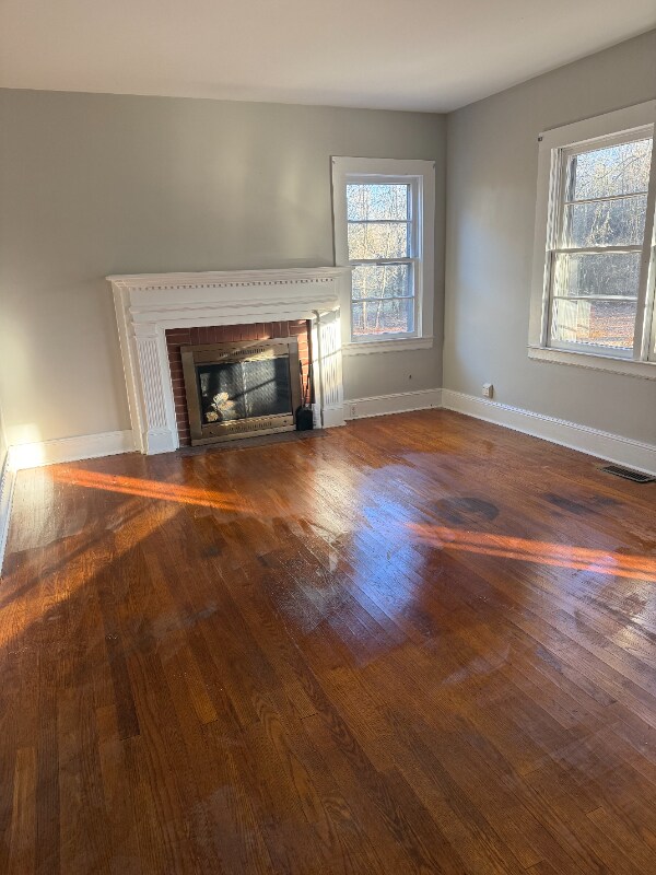 Foto del edificio - 435 E Meadow Rd