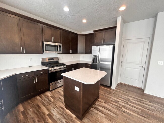 Foto del edificio - Stunning 3 Bed, 2.5 Bath Home in Spokane Valley!