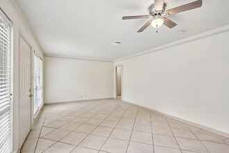 Building Photo - 6401 Rowan Ln