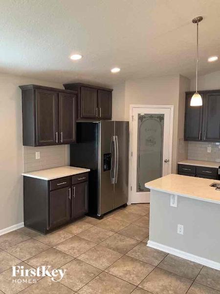 Building Photo - 4112 Fishing Creek Ln