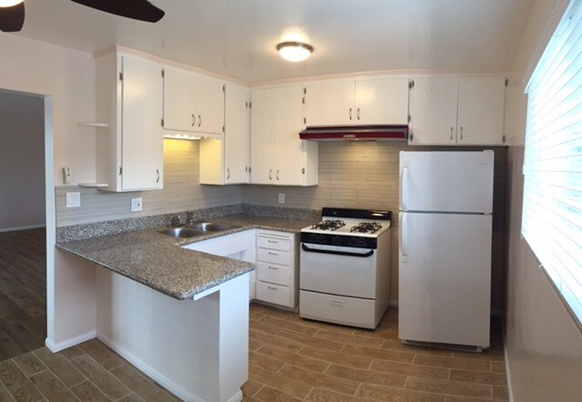 Primary Photo - 4352 Texas St