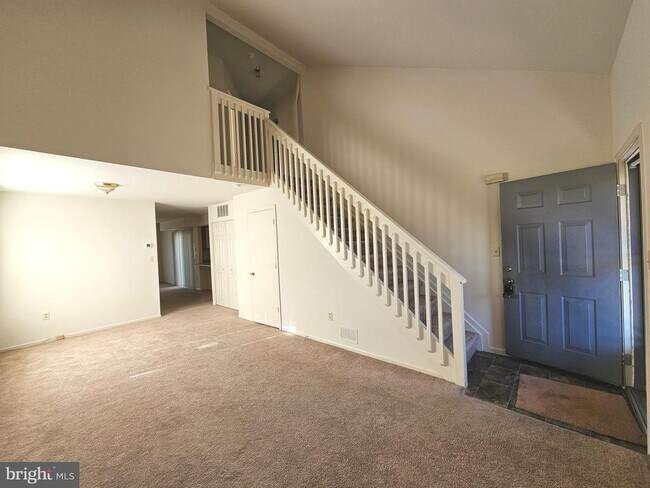 Foto del edificio - 38 Heatherfield Way