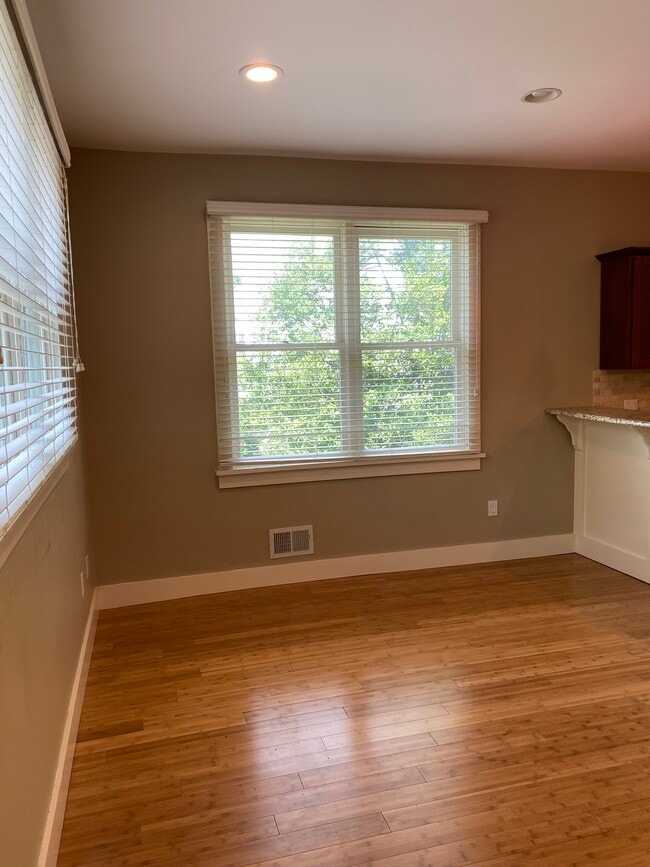Living room - 18 Sayre St