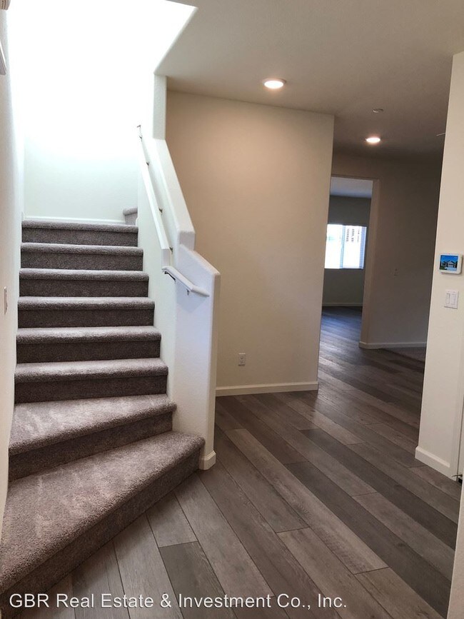 Foto del edificio - 5 br, 2.5 bath House - 3040 Welton Circle