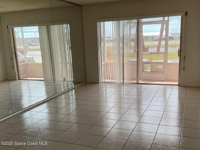 Building Photo - 3150 N Harbor City Blvd