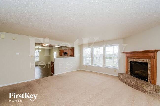 Building Photo - 5661 Grassy Bank Dr