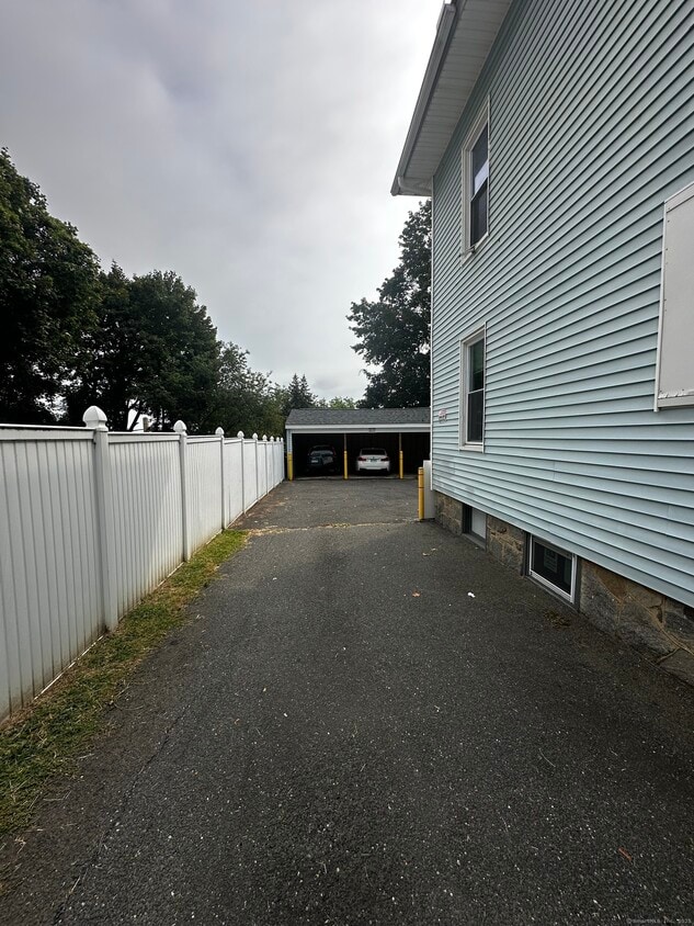 Foto del edificio - 138 Mill Hill Ave
