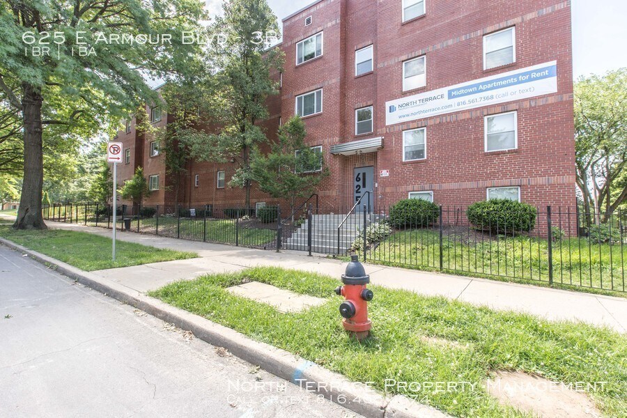 Primary Photo - 625 E Armour Blvd