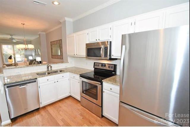 Foto del edificio - 2707 Dilworth Heights Ln