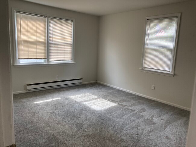 Bedroom - 205 N Hamilton St