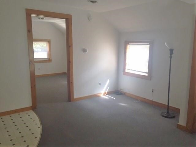 Foto del edificio - 241 Squantum Rd