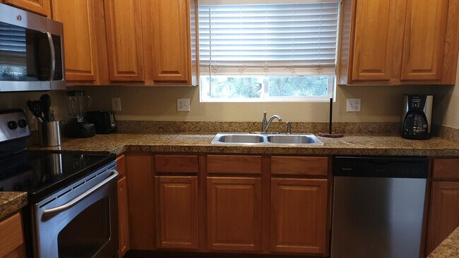 Foto del edificio - 4706 Copeland Cir