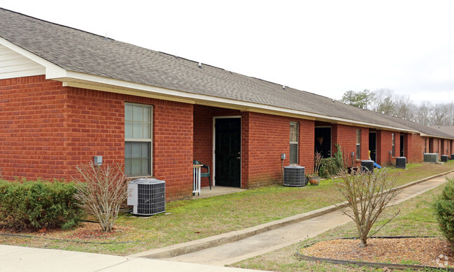 Building Photo - Holly Park Estates