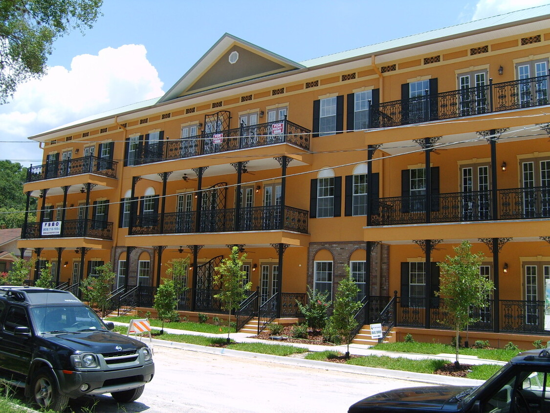 Primary Photo - Jackson Square - Fully Furnished 2 Bedroom...