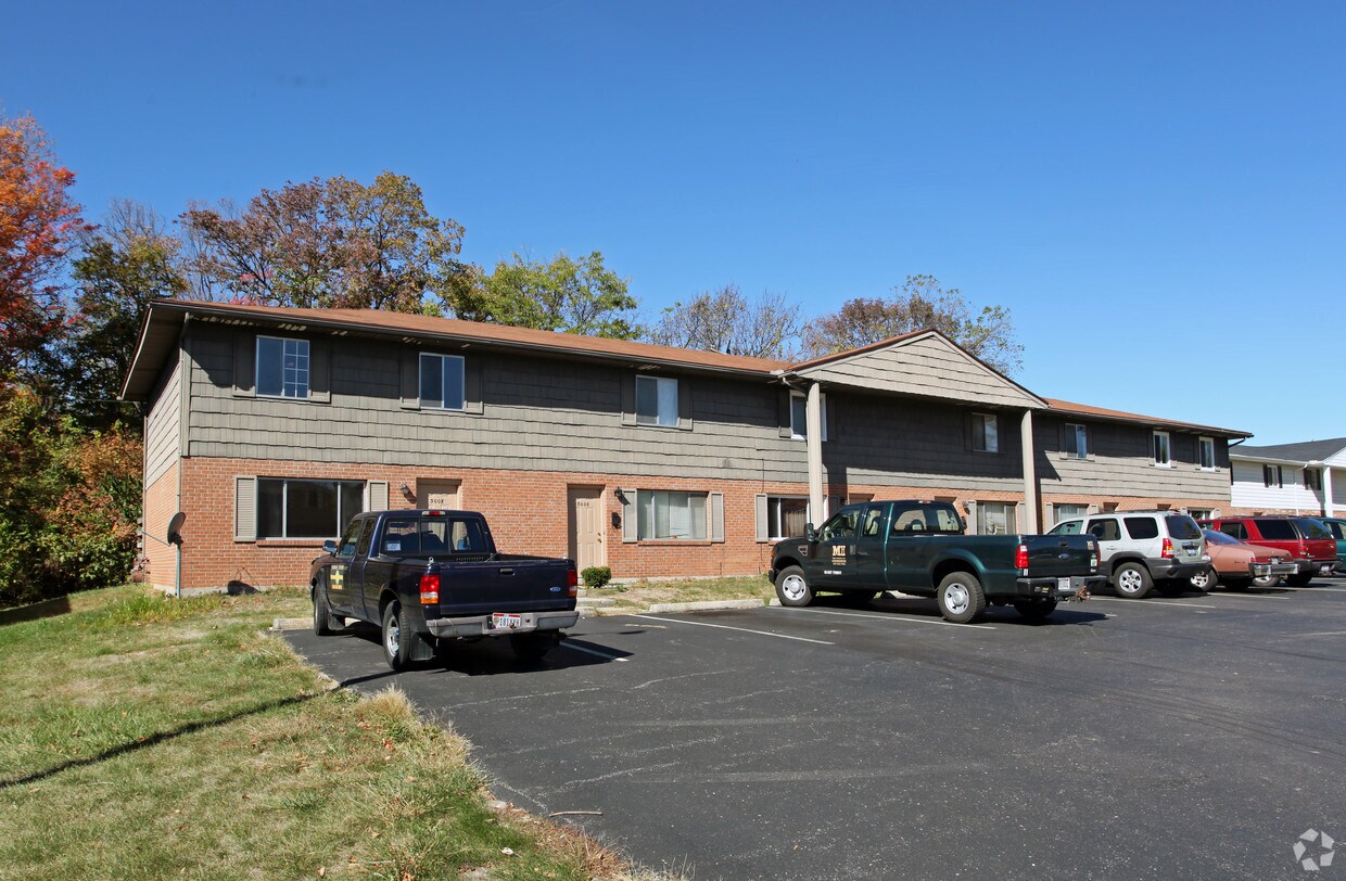 Building Photo - 2998-3008 Benchwood Rd