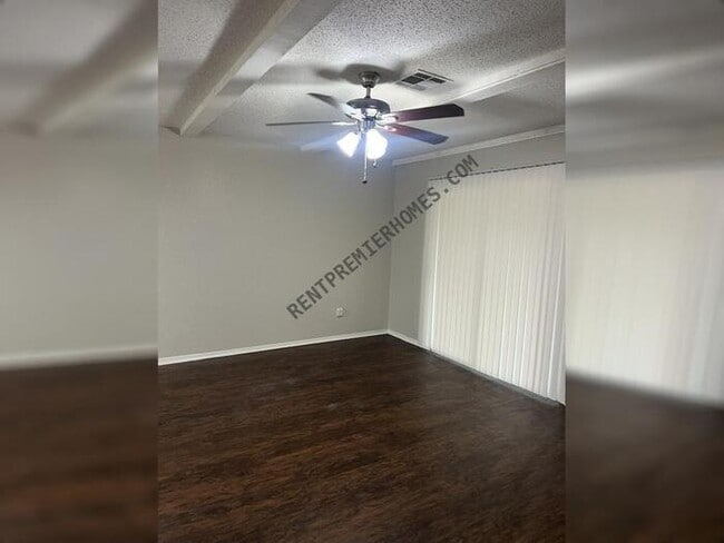 Building Photo - 4909 Cinderella Dr