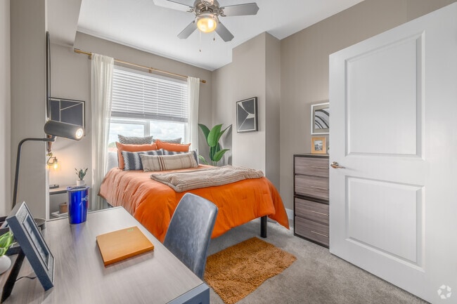 2BR, 2BA - 828SF - Bedroom - The Standard at Gainesville