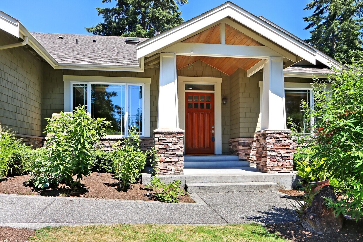 10026 NE 22nd St, Bellevue, WA 98004 House Rental in Bellevue, WA
